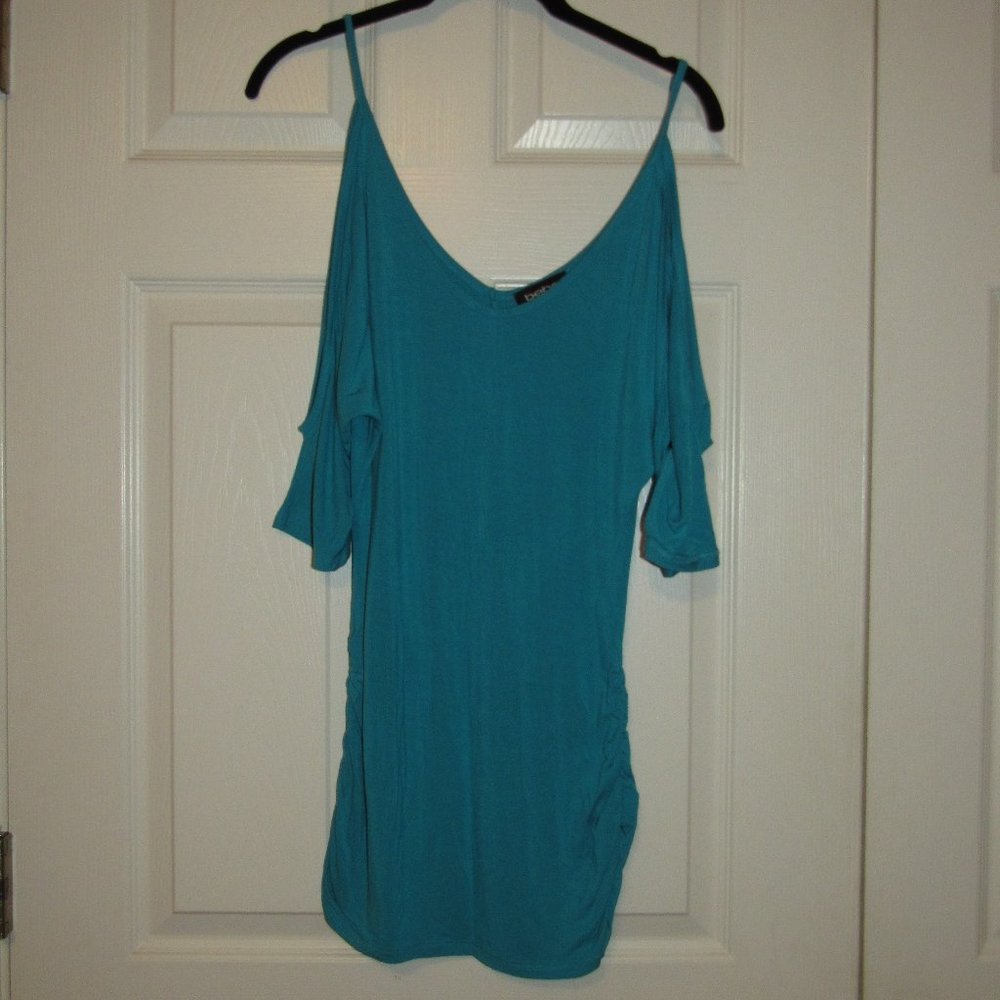 XS Super Sexy Turquoise bebe Cold Shoulder Fitted Mini Dress